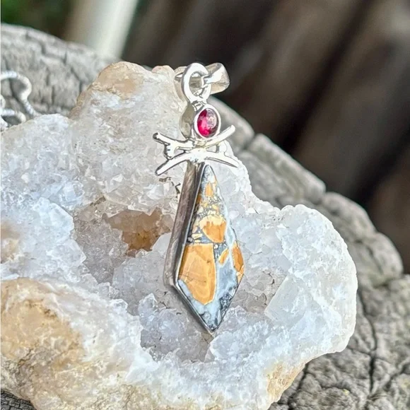 NEW! Maligano Jasper & Garnet Necklace - Picture 3 of 9